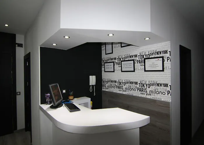 Hostal Mh Fuencarral Madrid